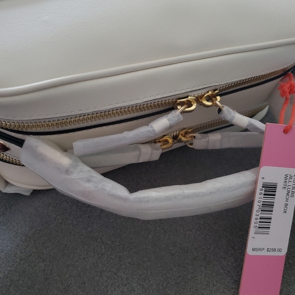 LDT Jill white lunch box purse NWT - Picture 3 of 7